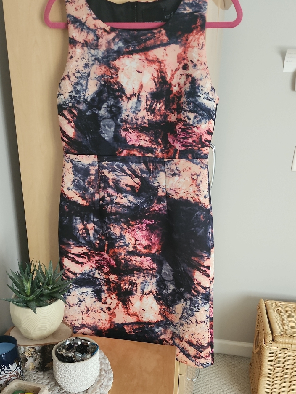 Cynthia Rowley Neoprene Sheath Dress Size 6